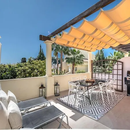 New Modern Townhouse In *