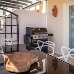 Apartment New Modern Townhouse In Marbella