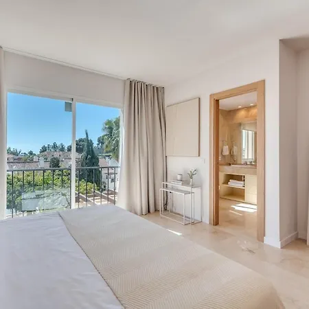 New Modern Townhouse In