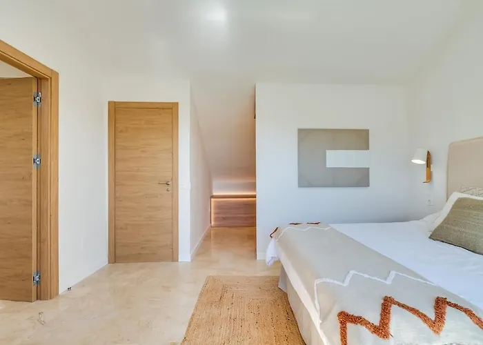 New Modern Townhouse In Апартаменты