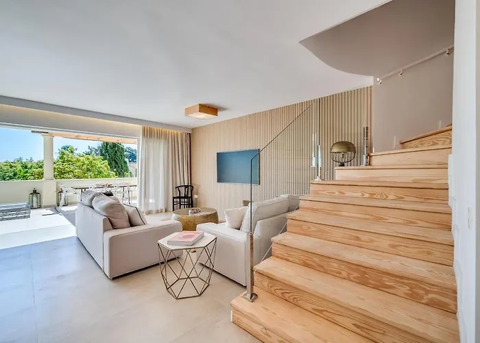 New Modern Townhouse In * Марбелья